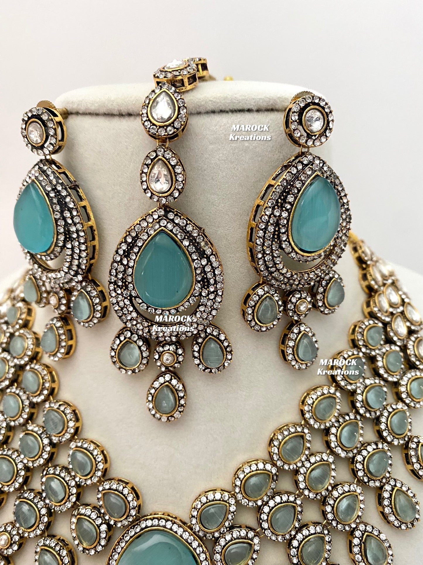 Sarah Bollywood style Victorian Monalisa Statement Necklace set