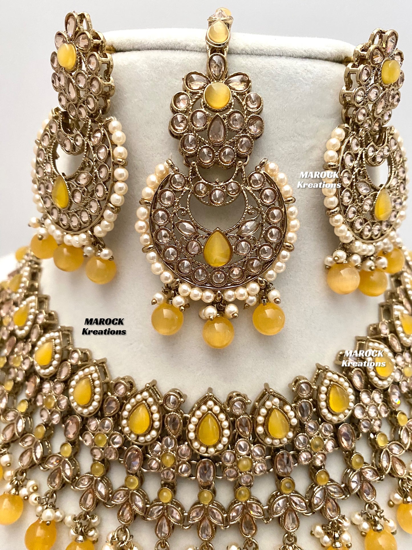 Sadhna Antique Gold Polki Necklace set