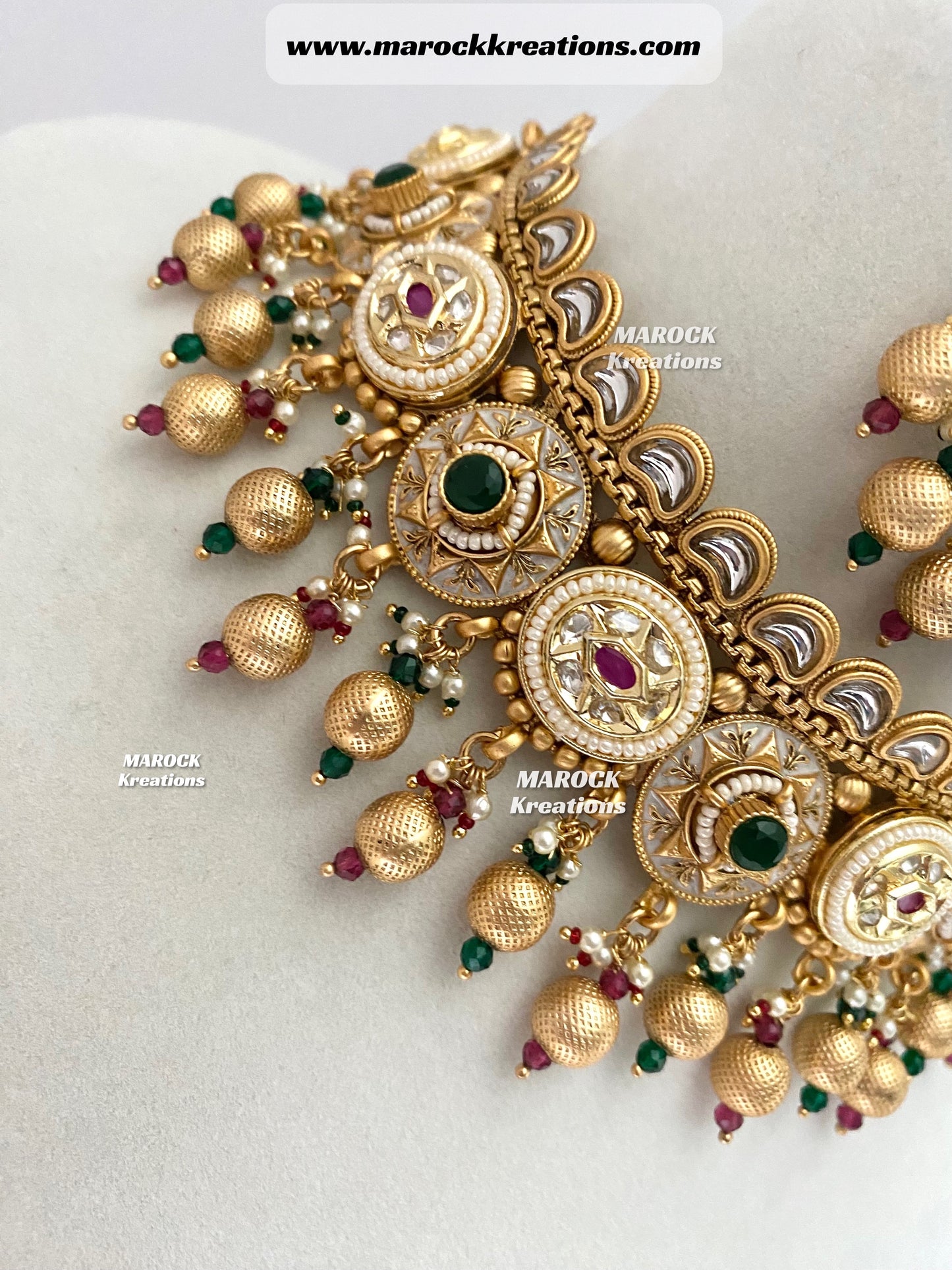 Siya Premium Quality Gold plated Kundan Necklace set