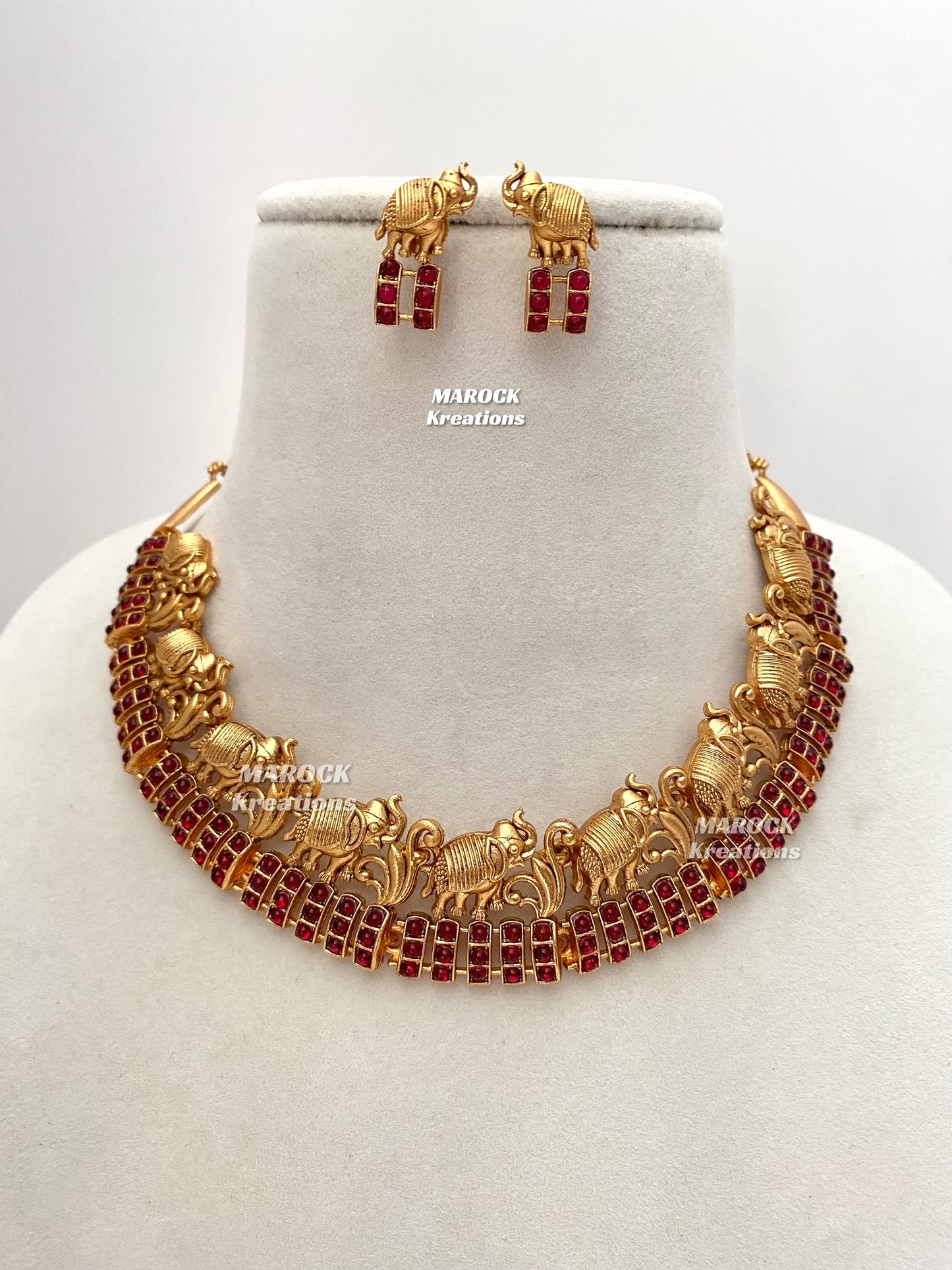 Gold plated necklace set