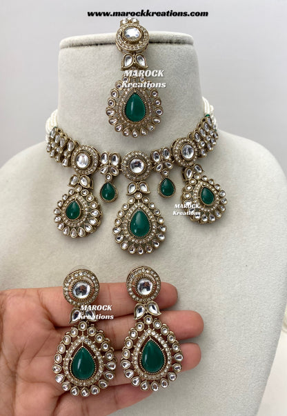 Rida Premium quality Kundan choker set
