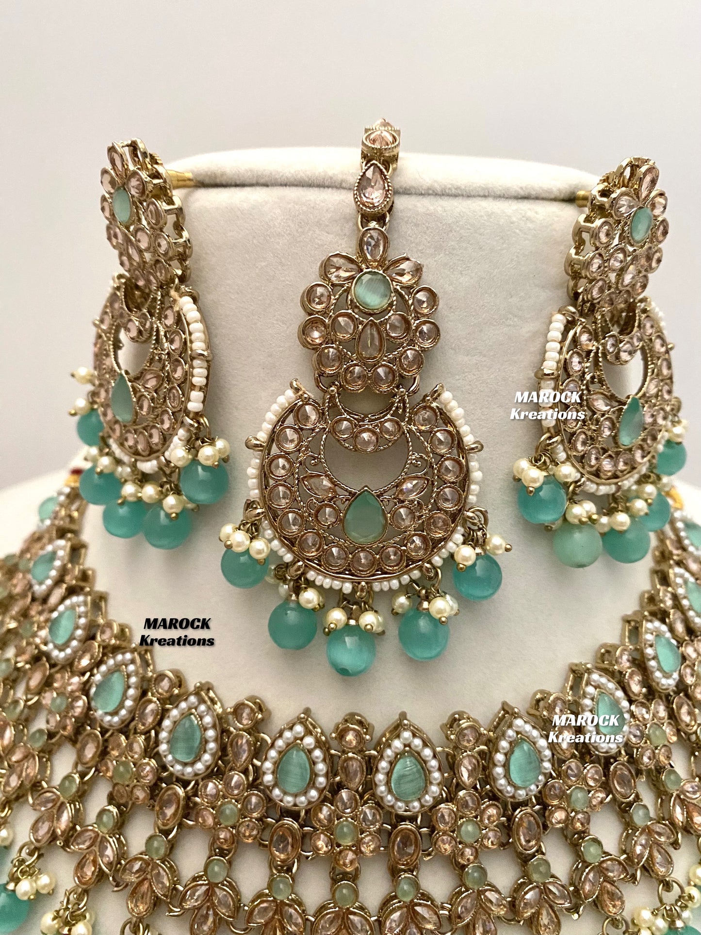 Sadhna Antique Gold Polki Necklace set