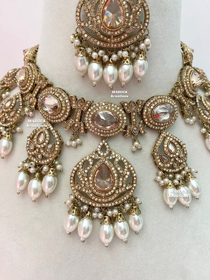 Yumna Polki statement Choker/Necklace set