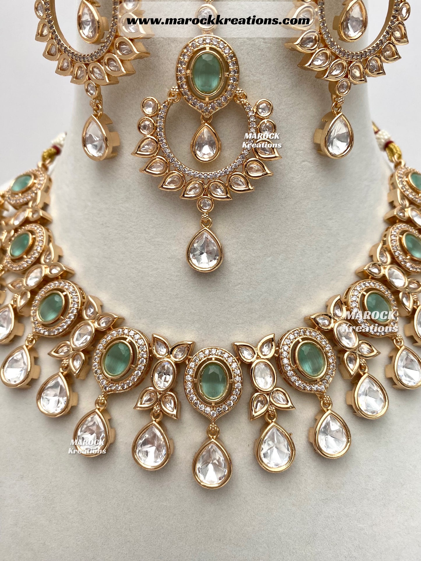 Naaz Tyani inspired Premium Quality gold plated Kundan Statement Necklace set