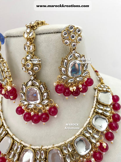 Avleen Kundan Necklace set