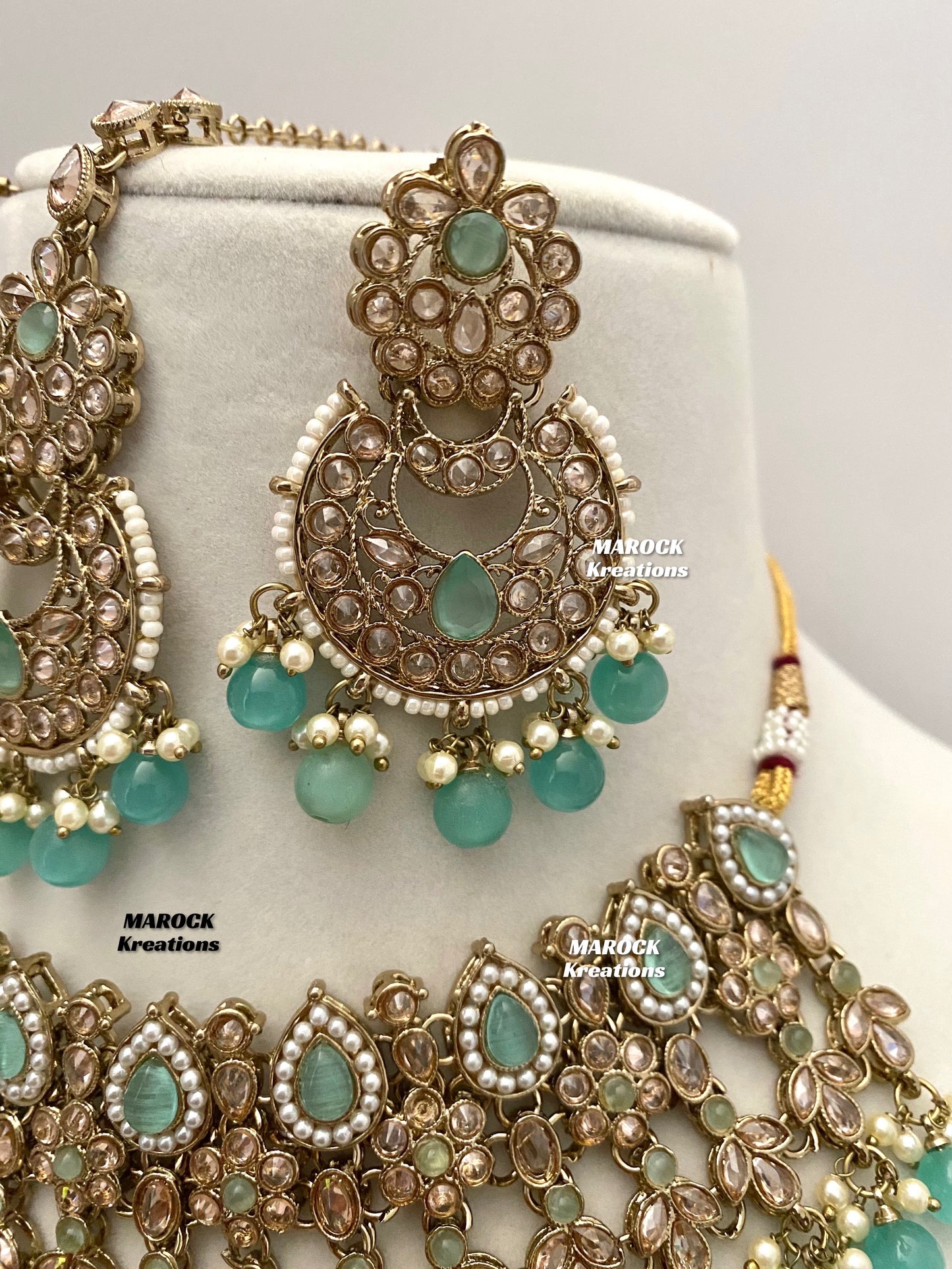 Sadhna Antique Gold Polki Necklace set