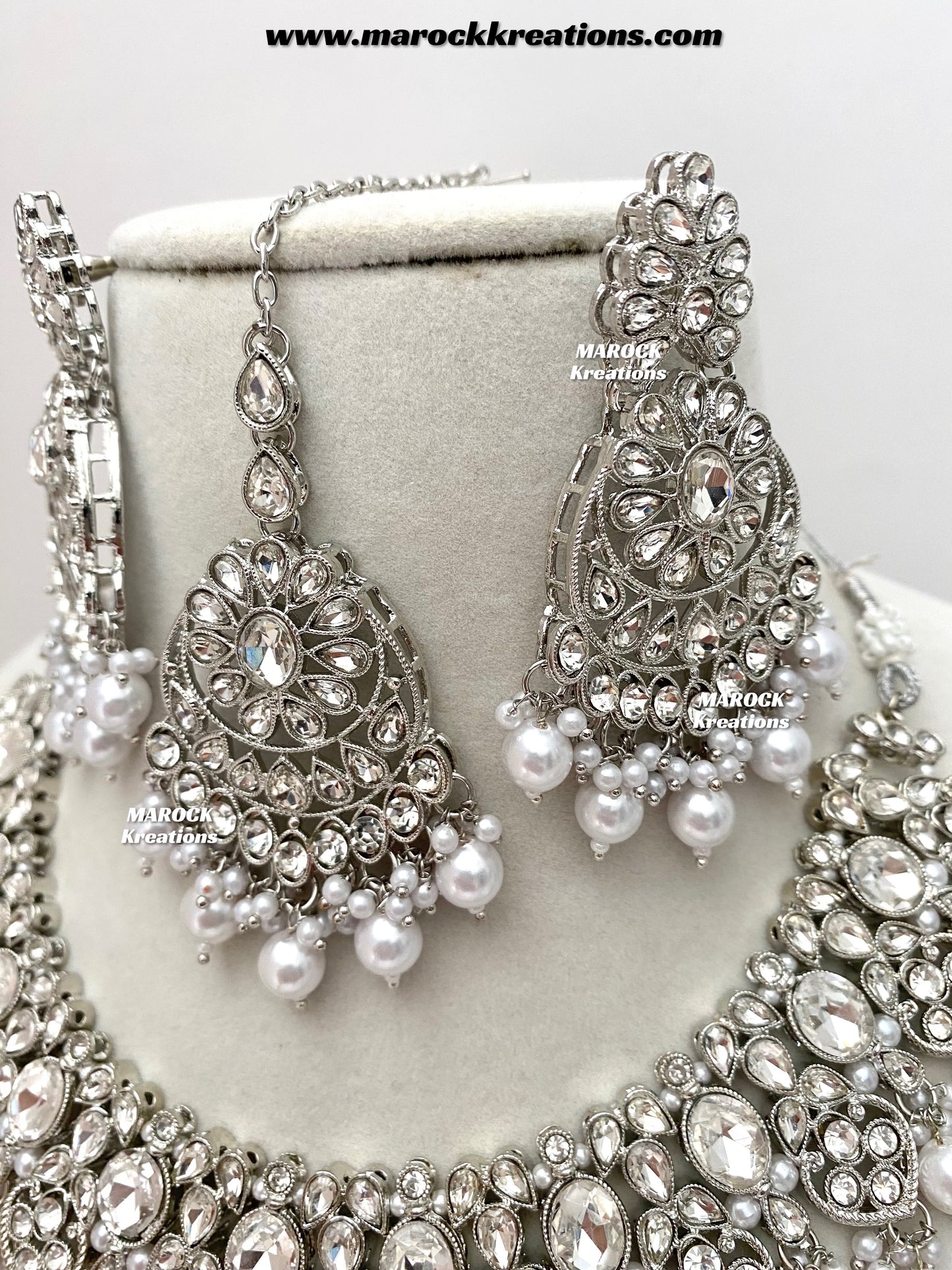 Zoila Silver Stone Necklace set