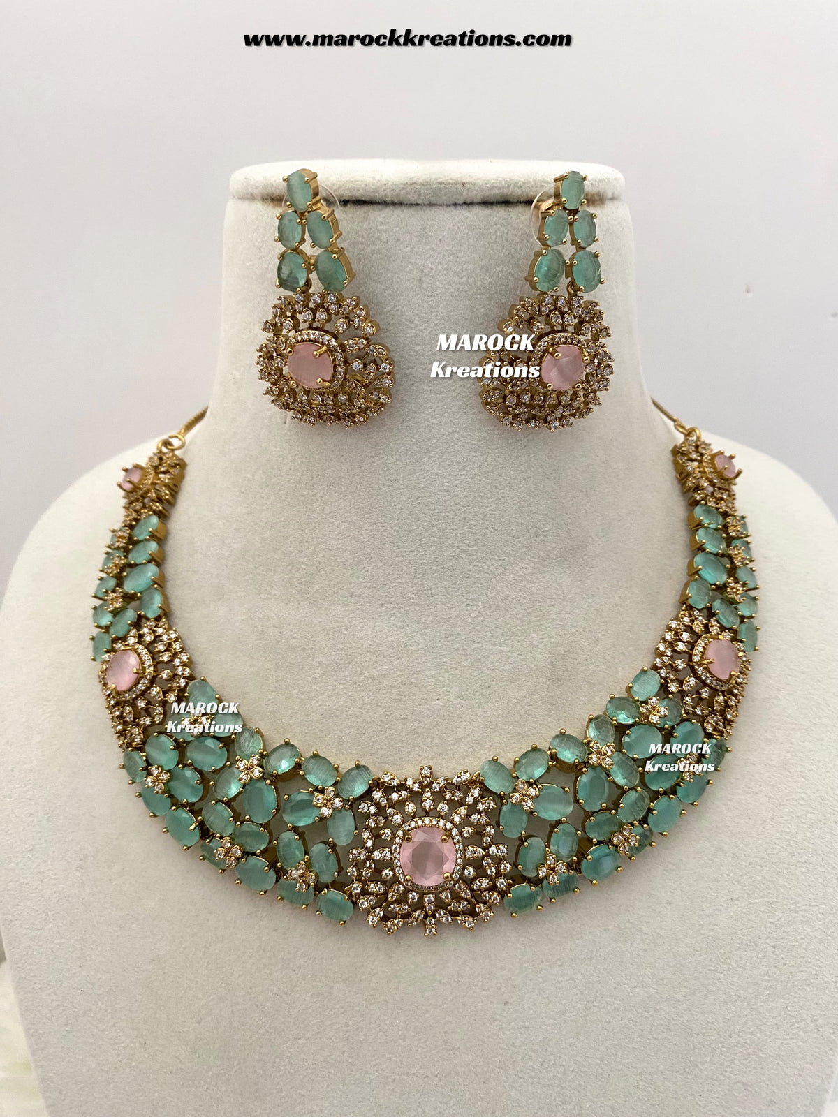 Donna Antique Gold American Diamond Statement Necklace set