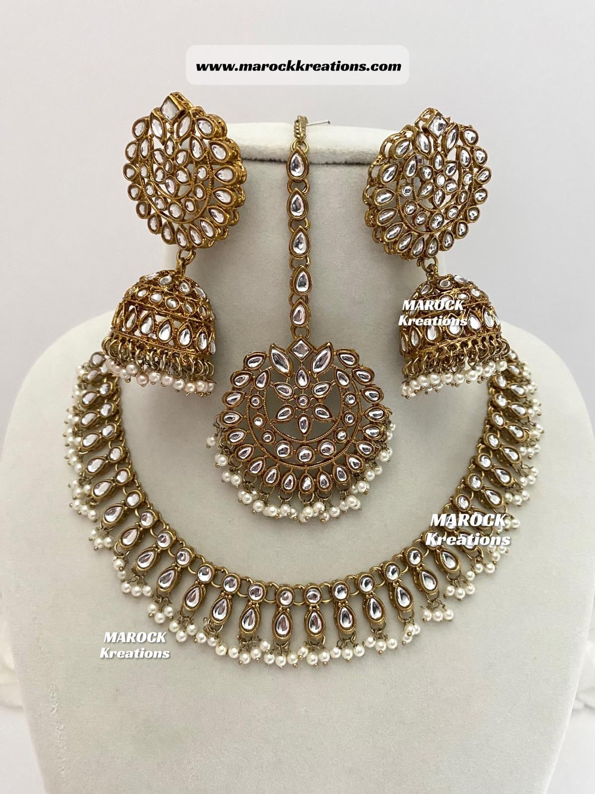 Kundan Necklace set comes with Jhumki Earrings and Tikka