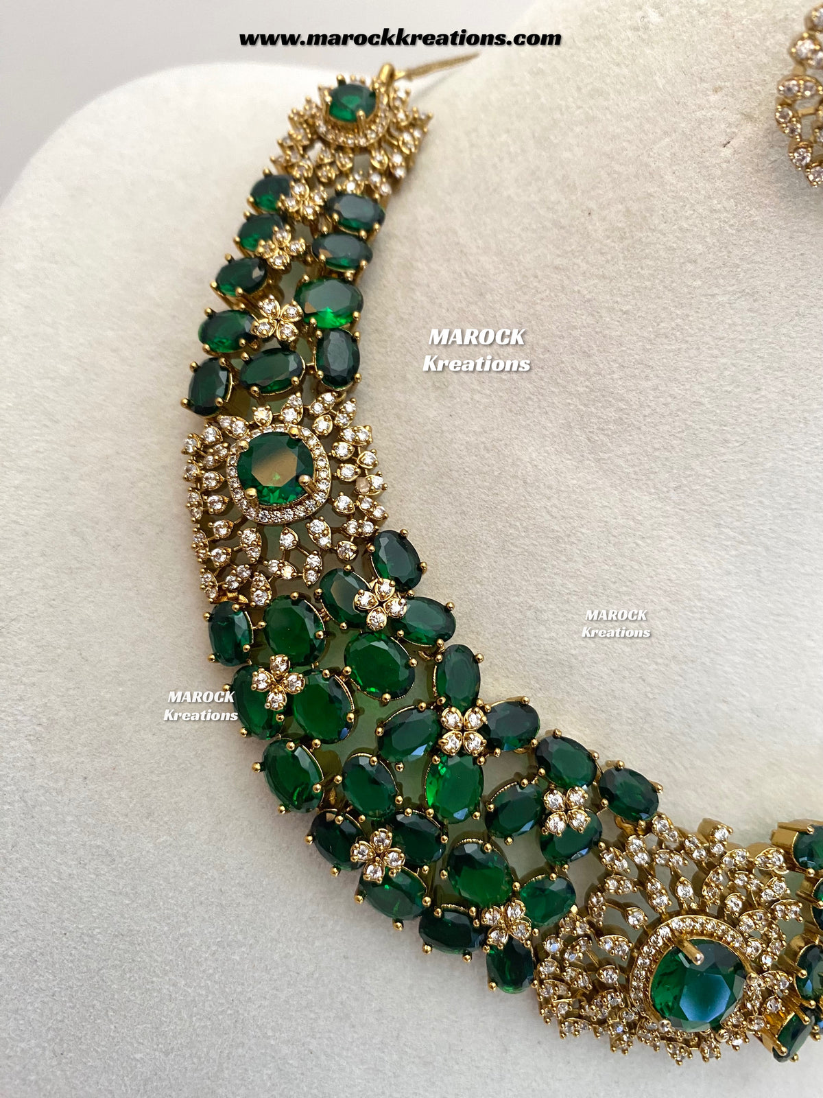 Donna Antique Gold American Diamond Statement Necklace set