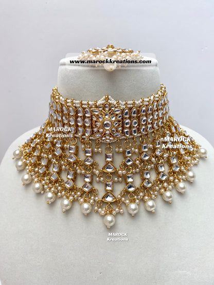 Statement Kundan Necklace set comes with Jhumki Earrings and Tikka