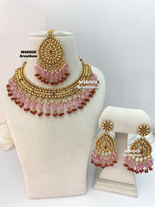 Trendy Gold plated traditional necklace sets/Elegant gold look necklace sets.