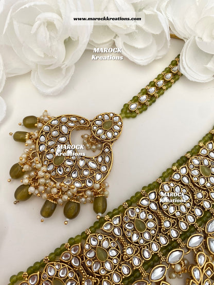 Fine Kundan Statement Choker set