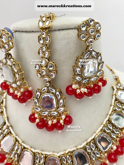 Avleen Kundan Necklace set