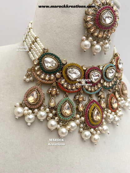 Saavni Antique Gold Polki Choker set
