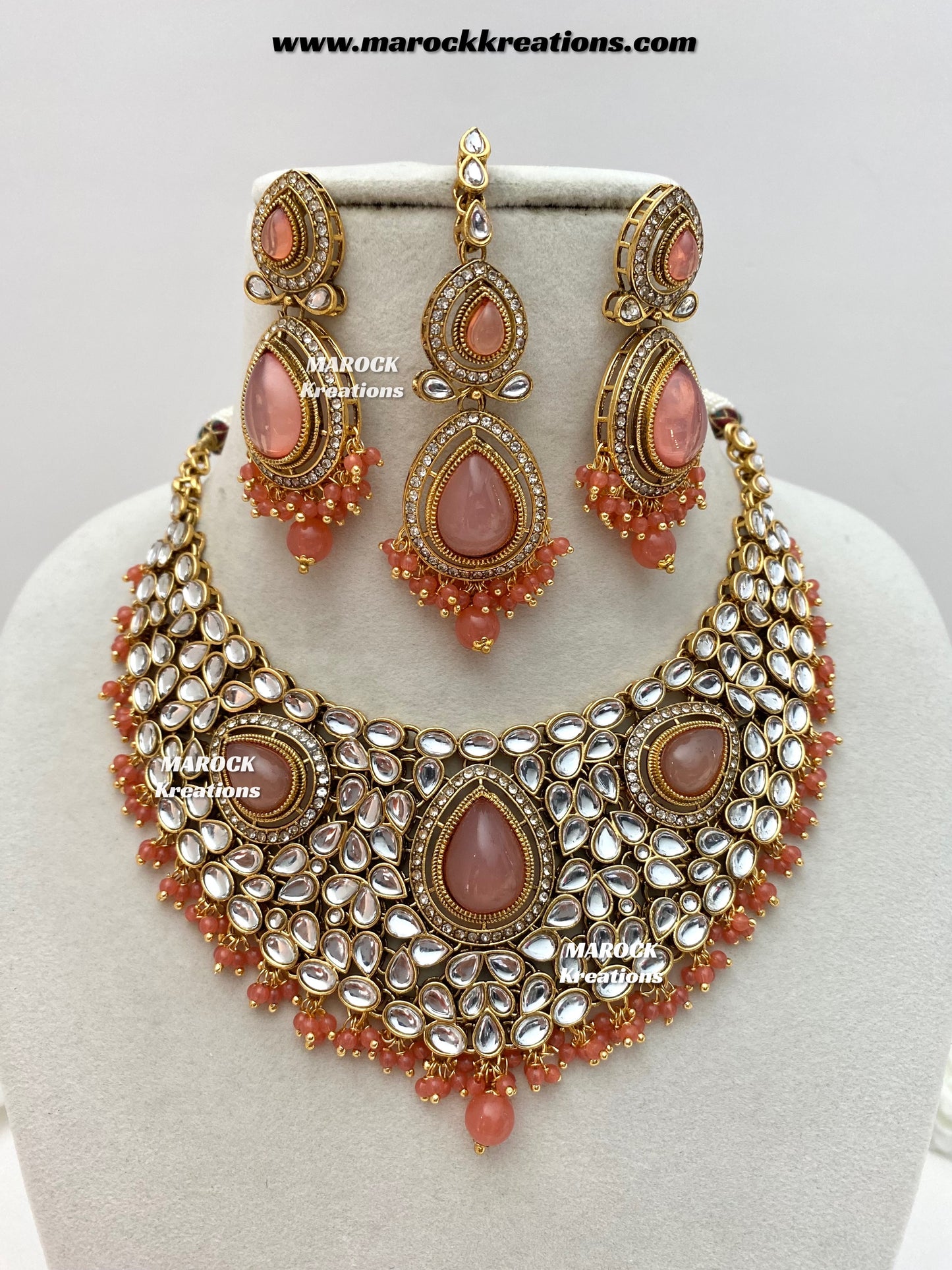 Veena Premium Quality Kundan Statement Necklace set