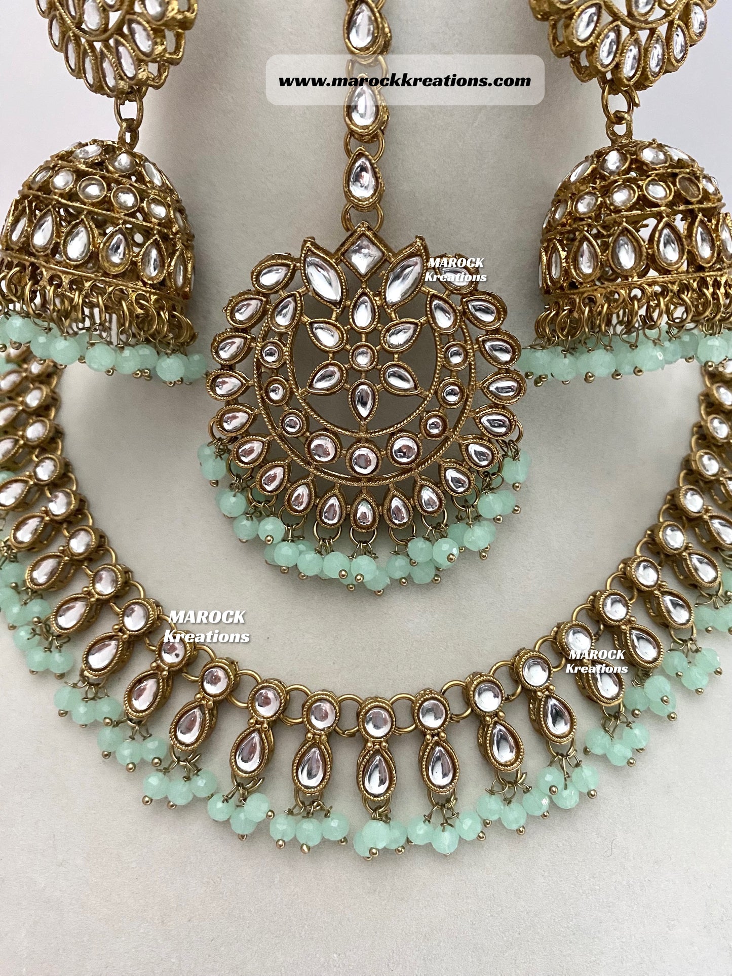 Kundan Necklace set comes with Jhumki Earrings and Tikka