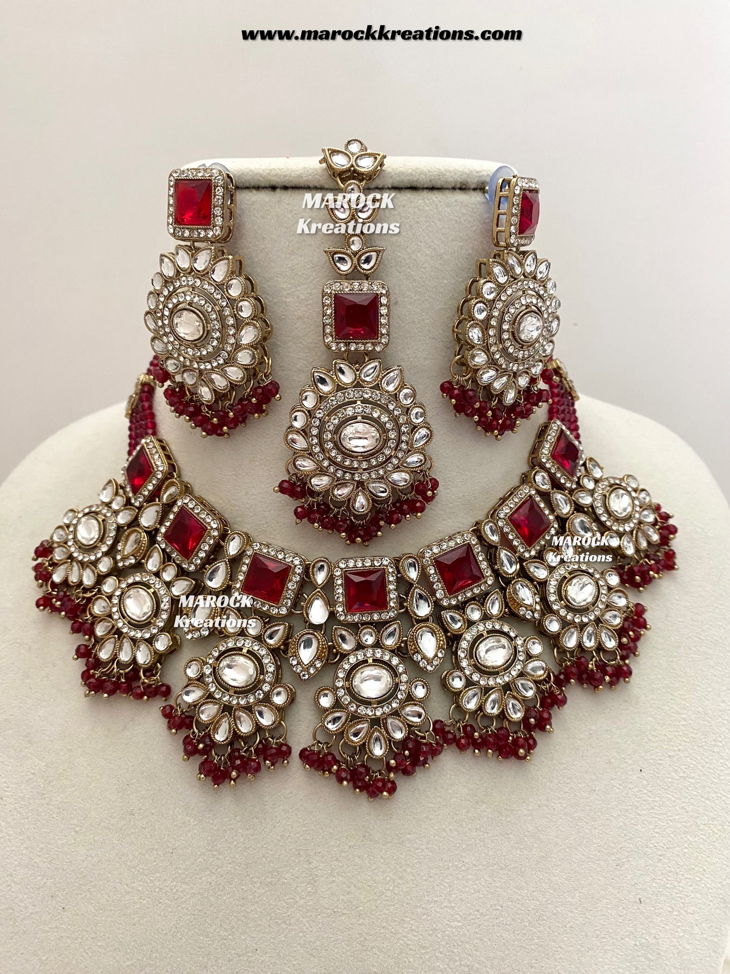 Christi Premium Quality Kundan Statement necklace set