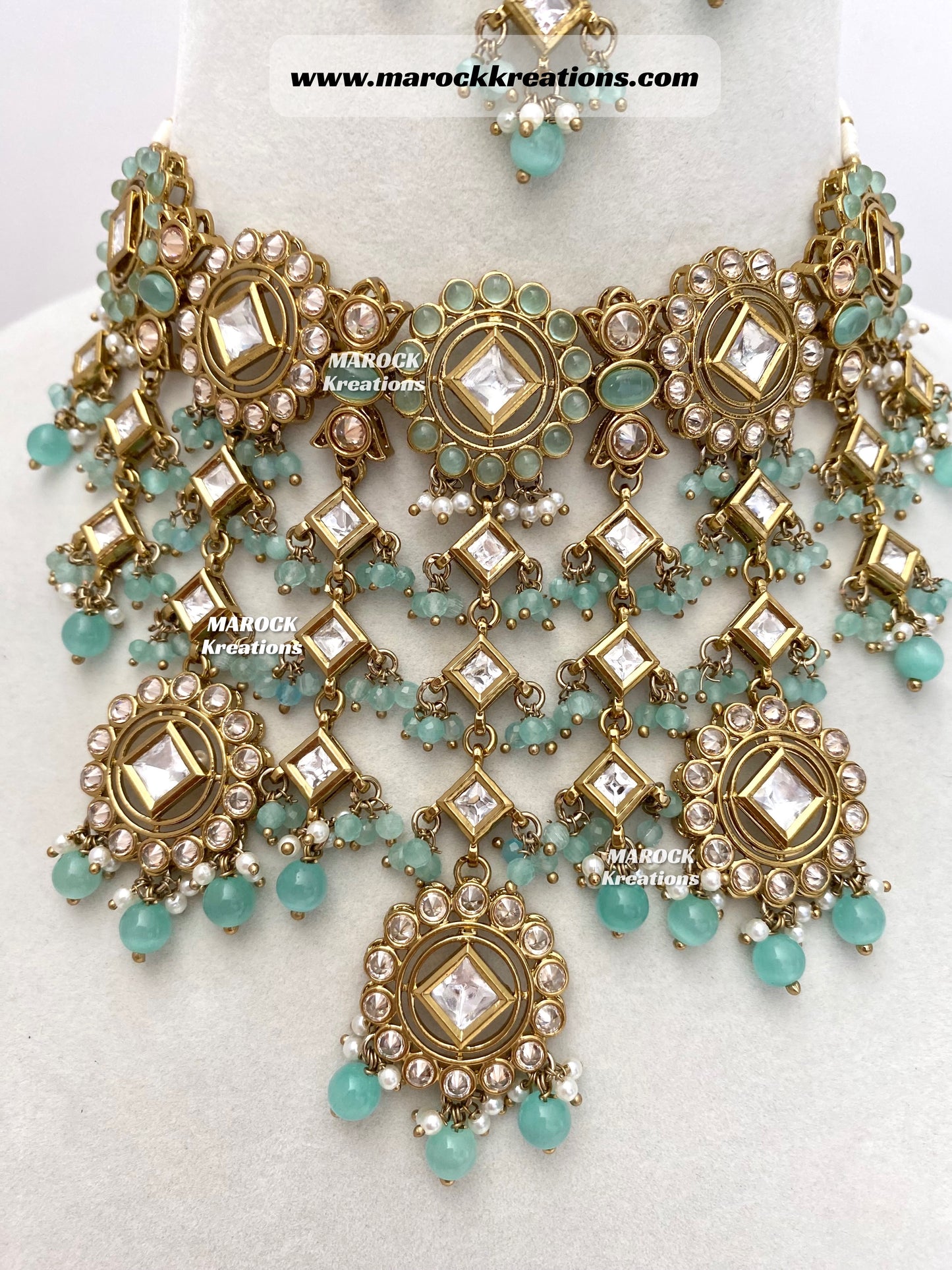 Antique Gold Kundan/Polki Statement Choker set