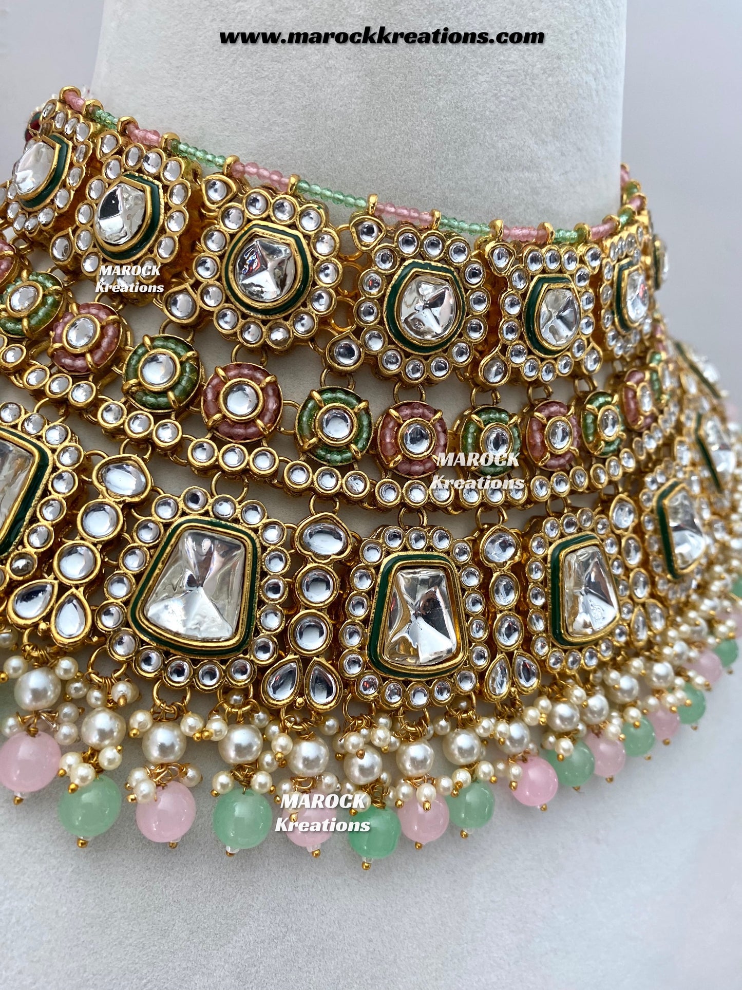 Manvi Premium Quality Kundan Bridal set