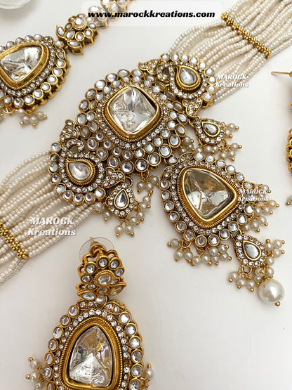 Aarzoo Kundan Statement Choker set