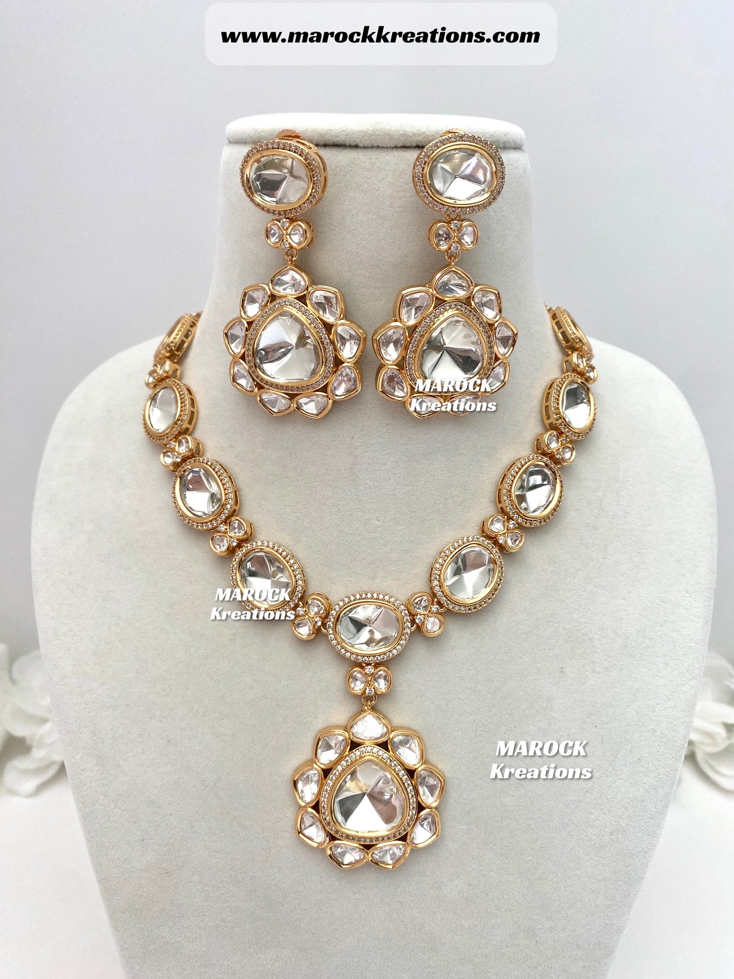 Akira Tyani Inspired Premium Quality gold plated Kundan exclusive Necklace set