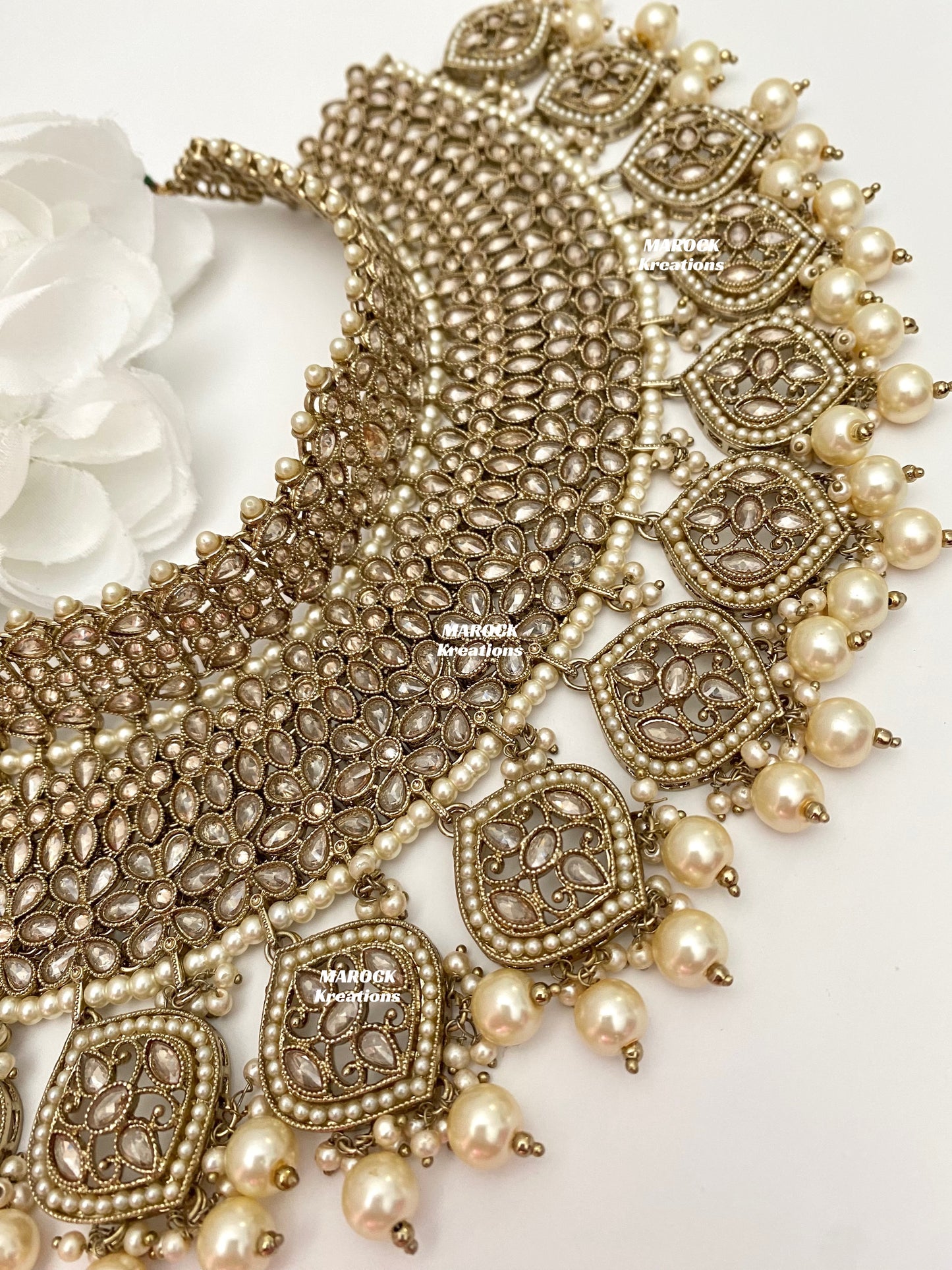 Tashi Premium Quality Polki Statement Bridal set