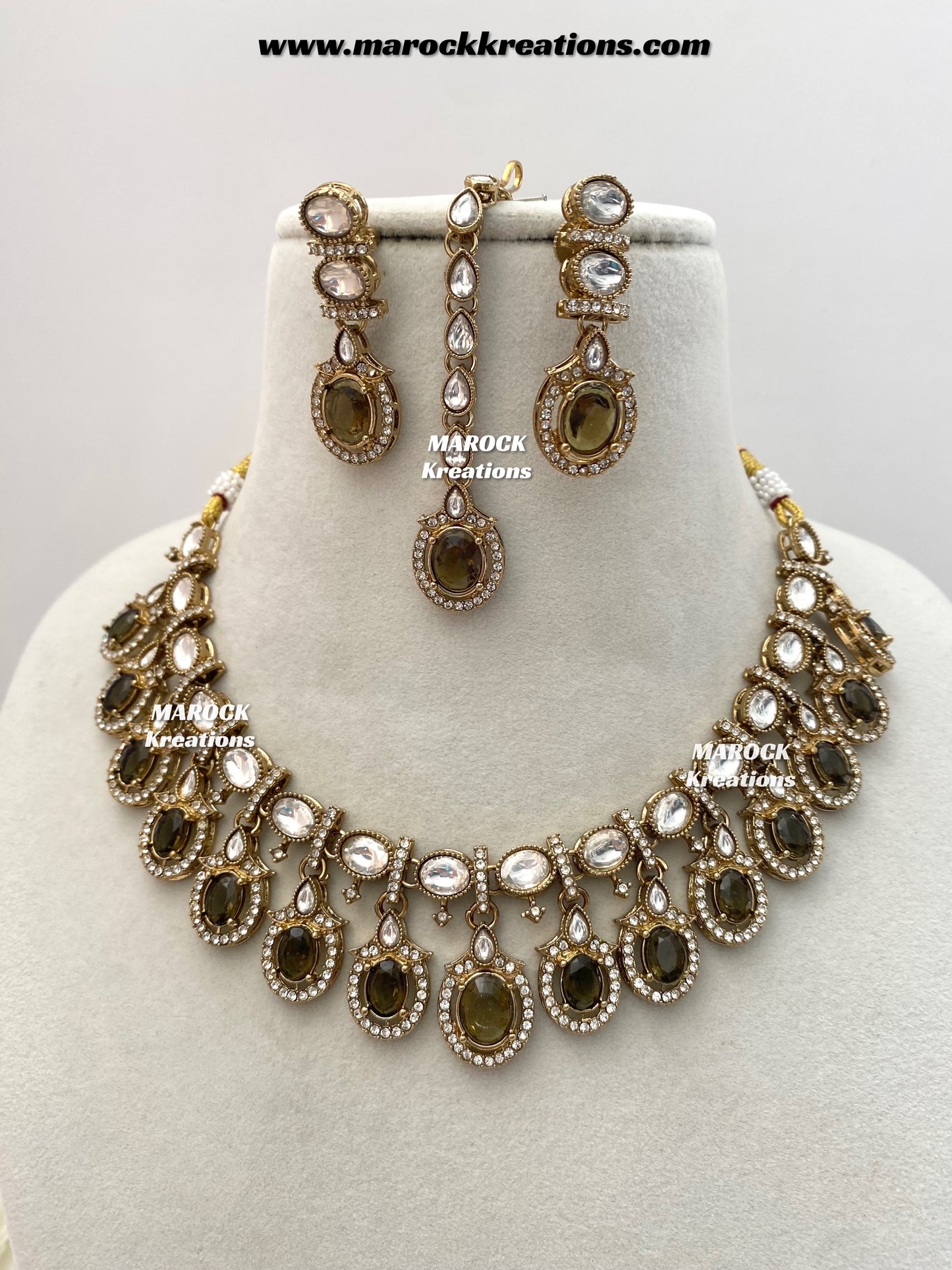 Areeba Kundan Necklace set