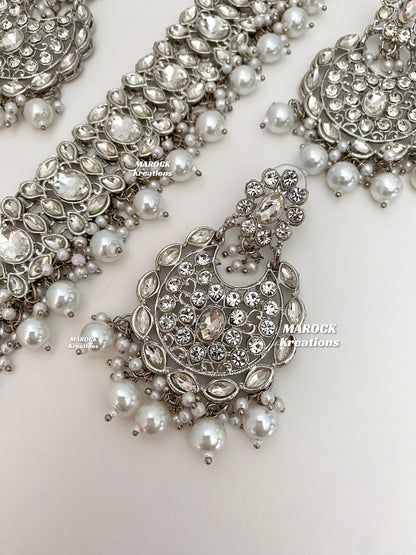Kashish Silver stone choker set