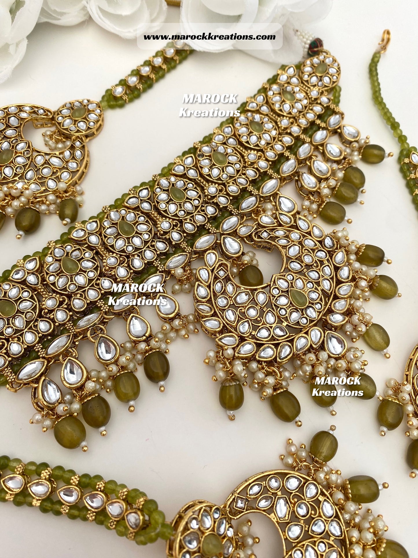 Fine Kundan Statement Choker set