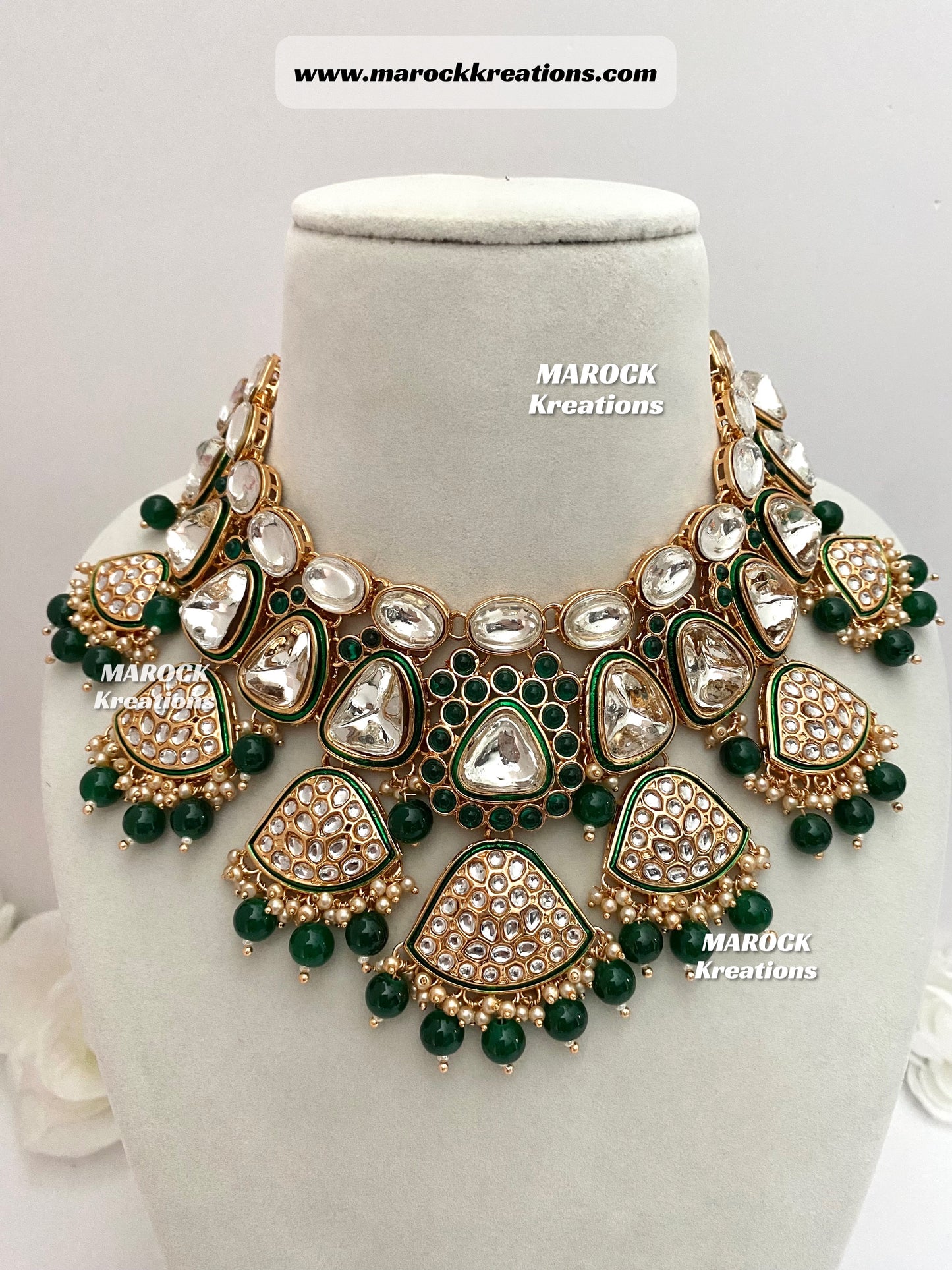 Trendy Uncut Kundan Statement Bridal set