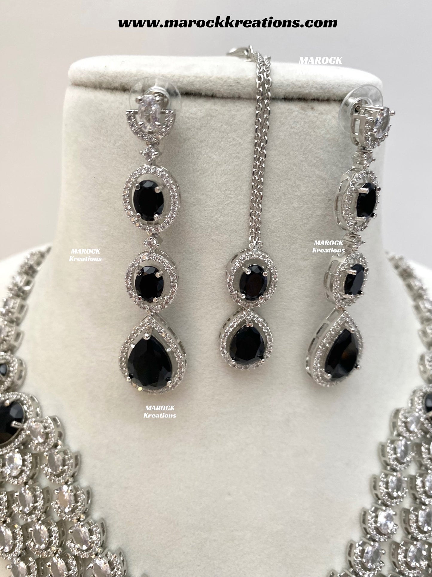 Gannat Silver American Diamond Necklace set