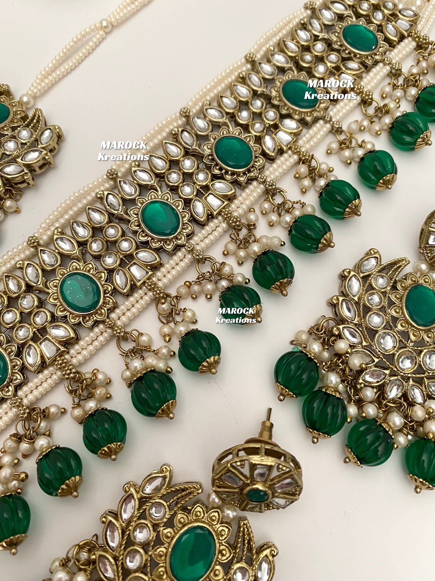 Kundan Green choker set