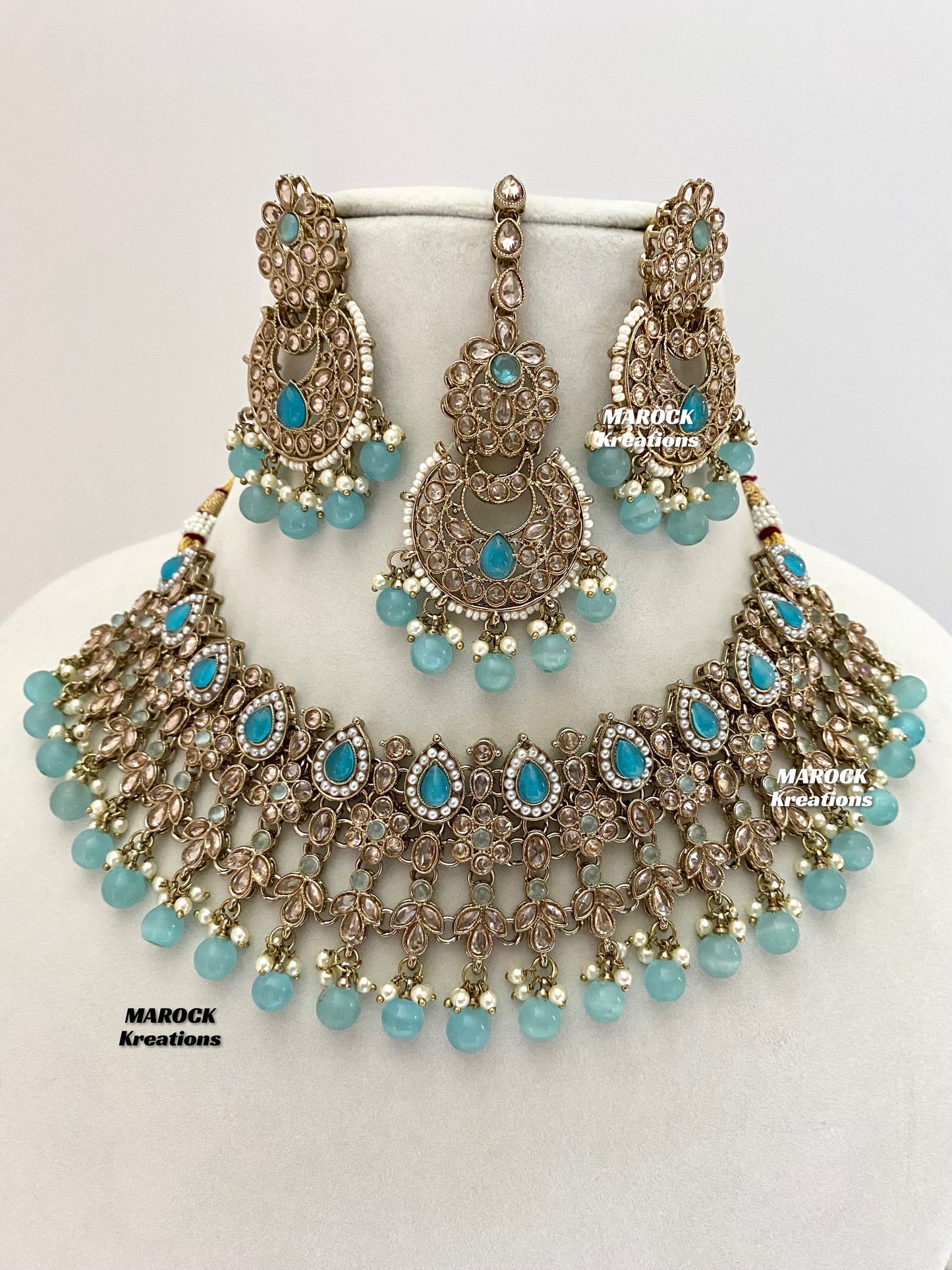 Sadhna Antique Gold Polki Necklace set