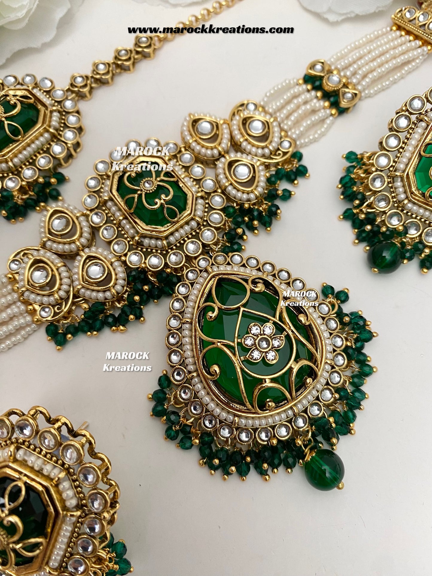 Premium Quality Kundan Statement choker set