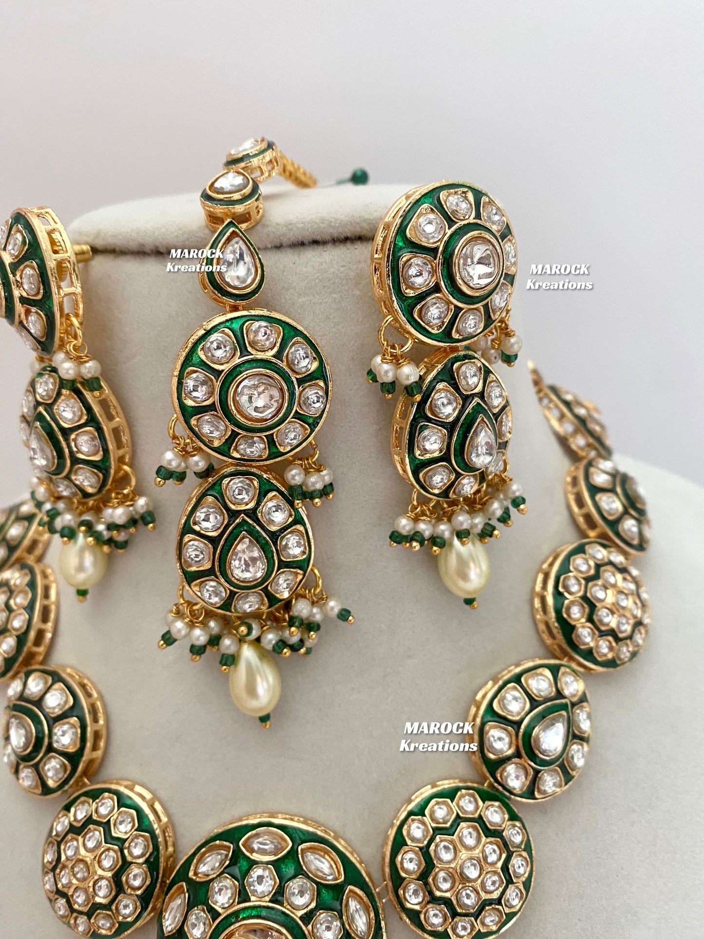 Tania Premium Quality uncut Kundan Statement Necklace set