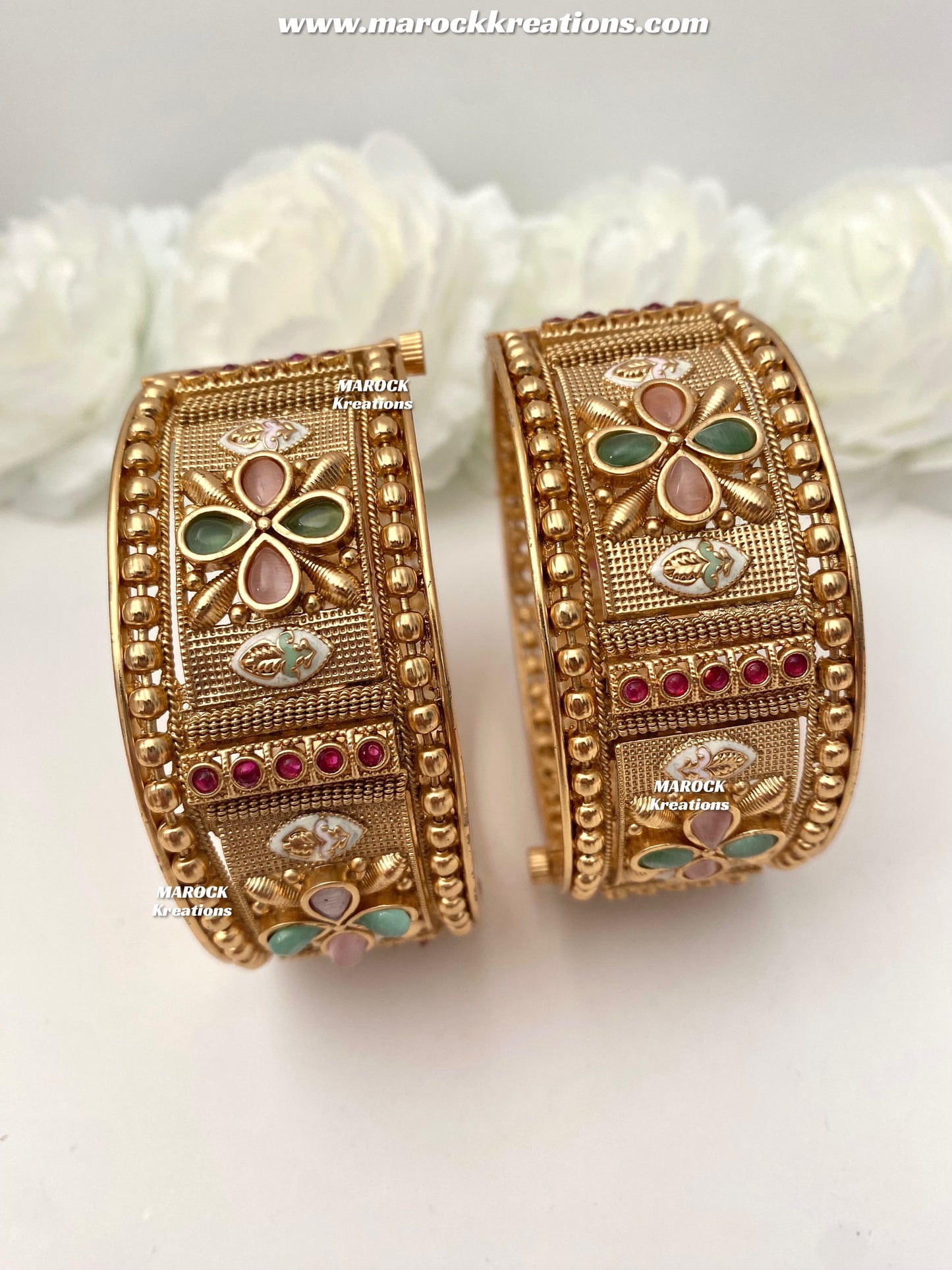 Ankita Premium Quality Gold plated openable Rajwadi kade/Bangles/Kangan