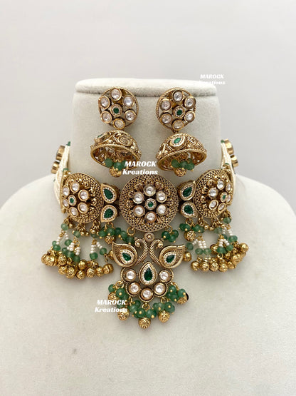 Kaveri Premium Quality Gold Plated Rajwadi Kundan choker set