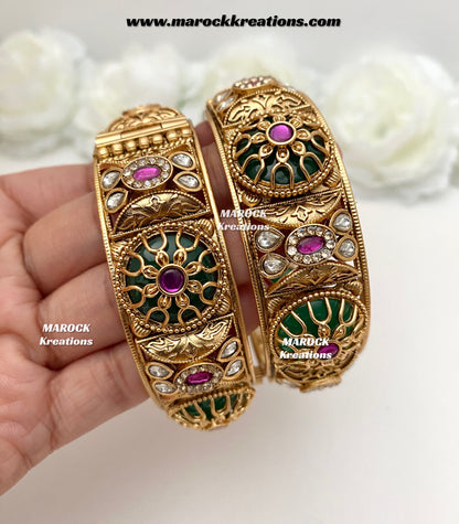 Shaziya Premium Quality Gold plated handcrafted Meenakari openable screw statement kade/bangles