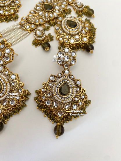 Mahima Premium Quality Kundan Choker set