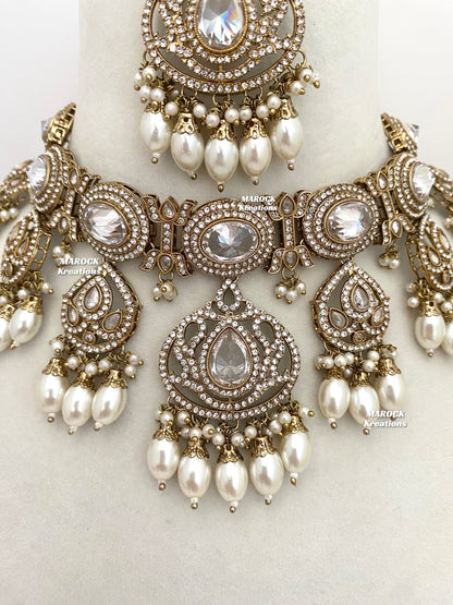 Yumna Polki statement Choker/Necklace set