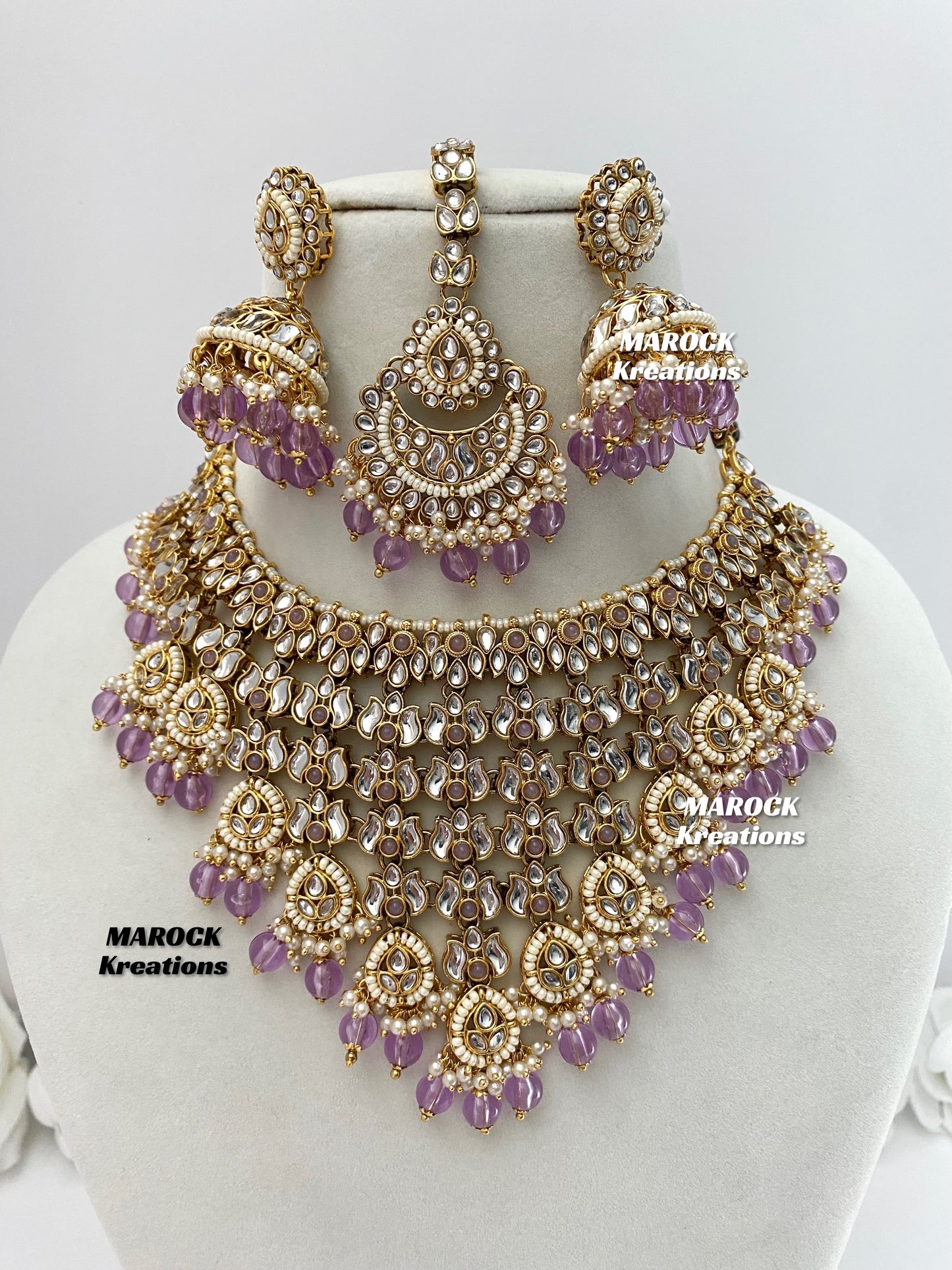 Fine Kundan V-shape Statement Necklace set