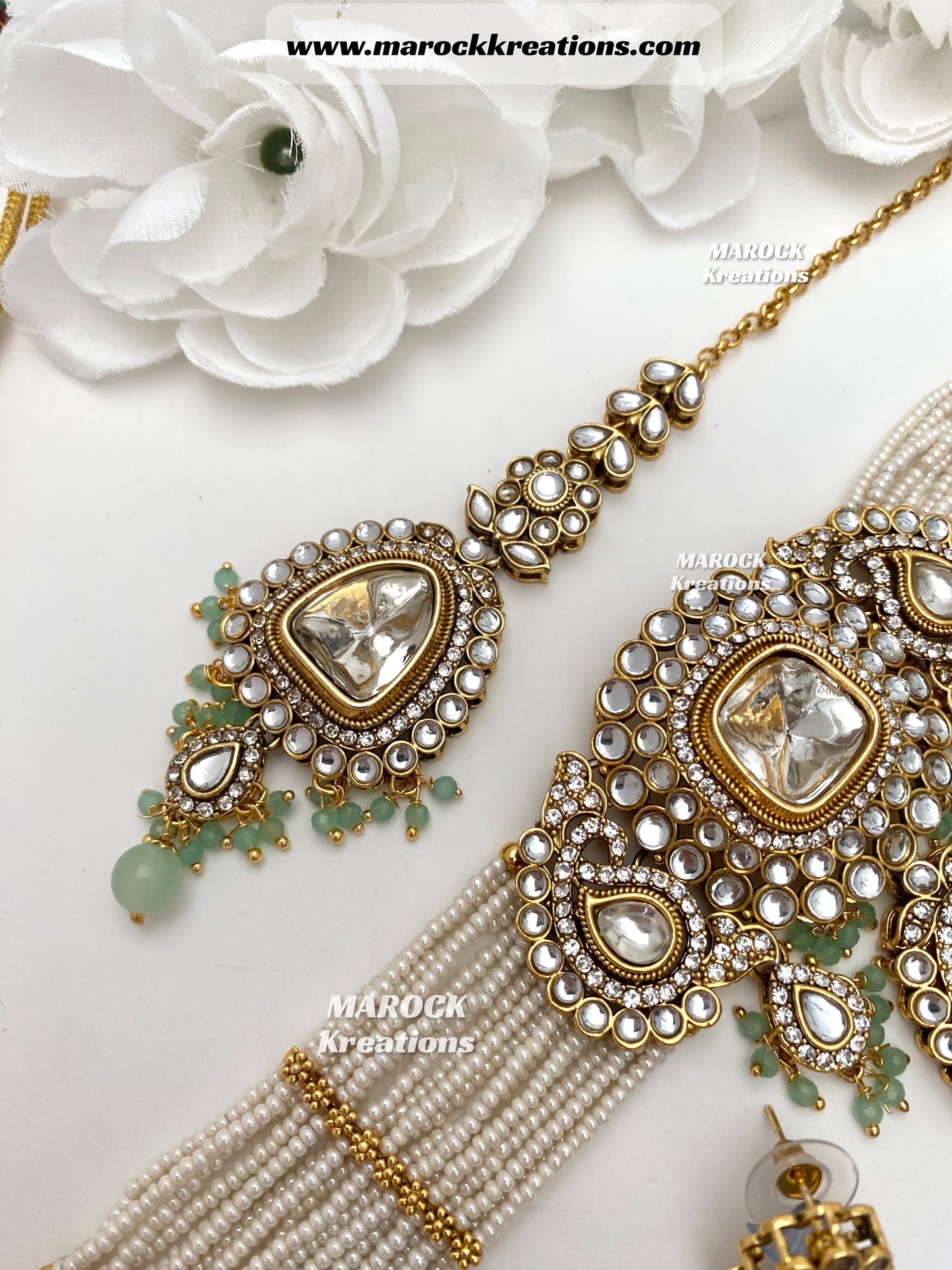 Aarzoo Kundan Statement Choker set