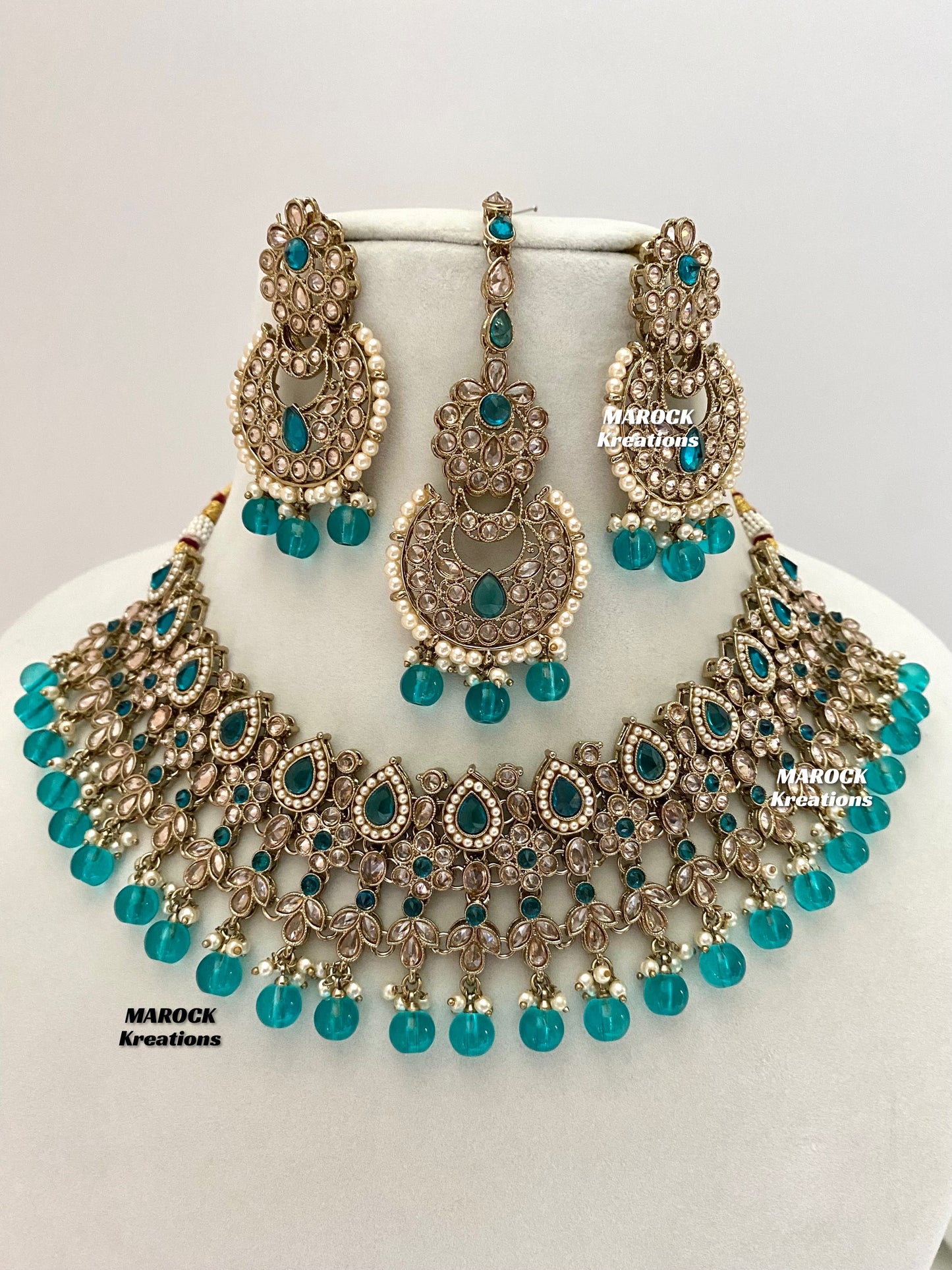 Sadhna Antique Gold Polki Necklace set