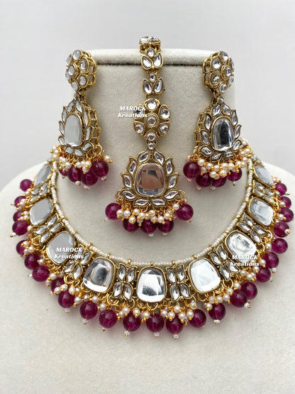 Avleen Kundan Necklace set