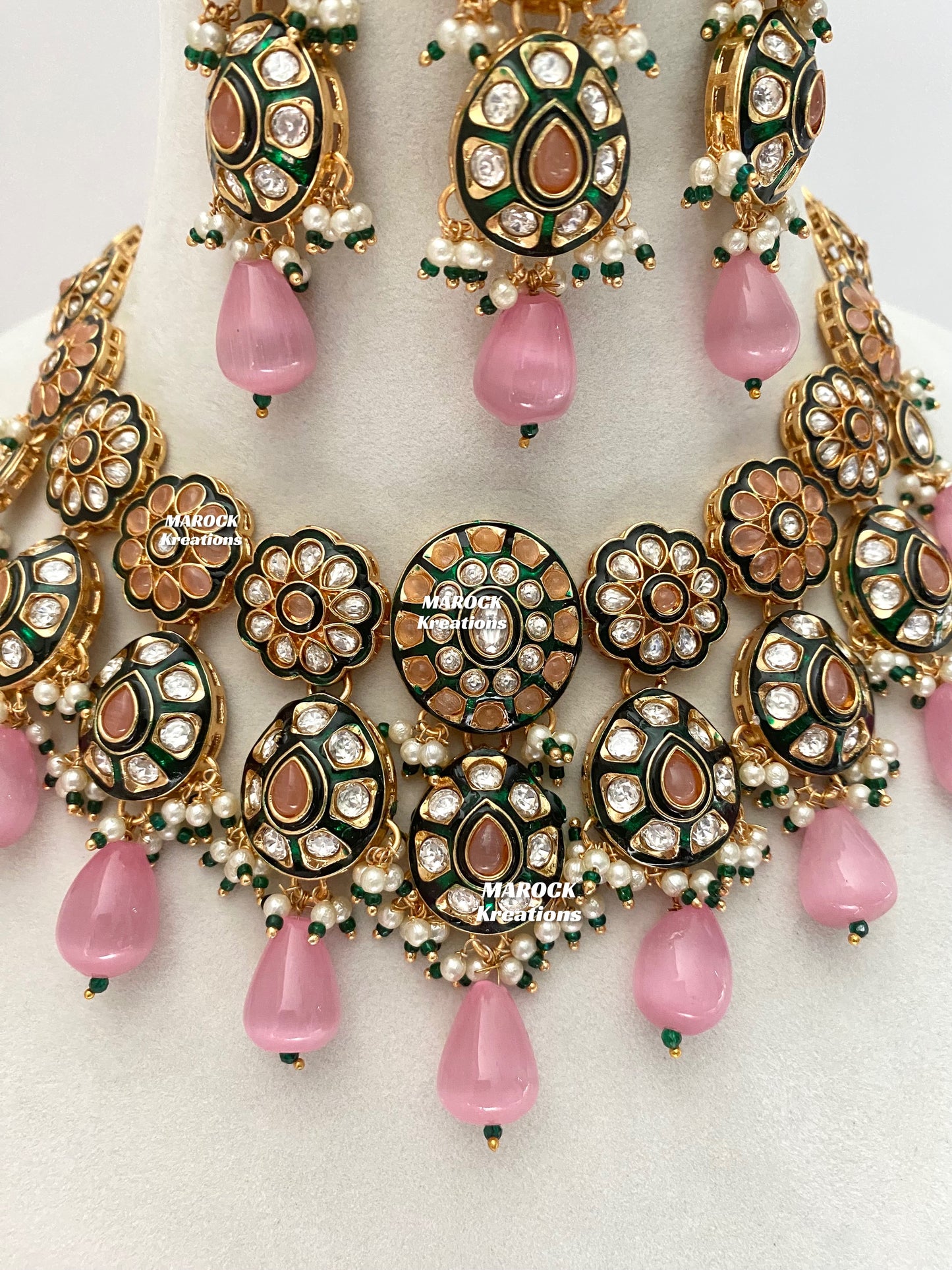 Raina Premium Quality uncut Kundan Statement Necklace set