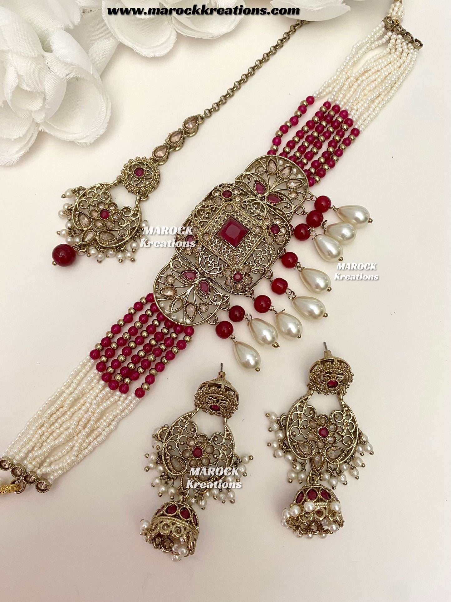 Naila Antique Gold Polki Choker set