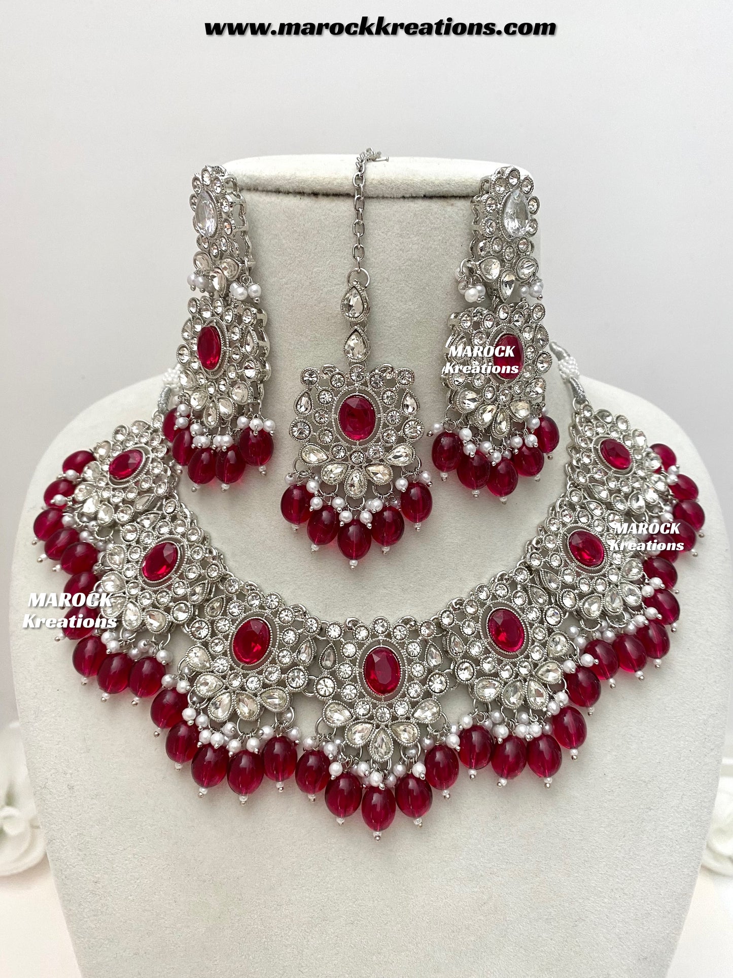 Naina Silver Stone Necklace set