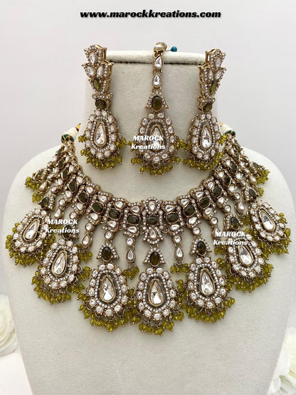 Sareena Kundan choker cum statement Necklace set