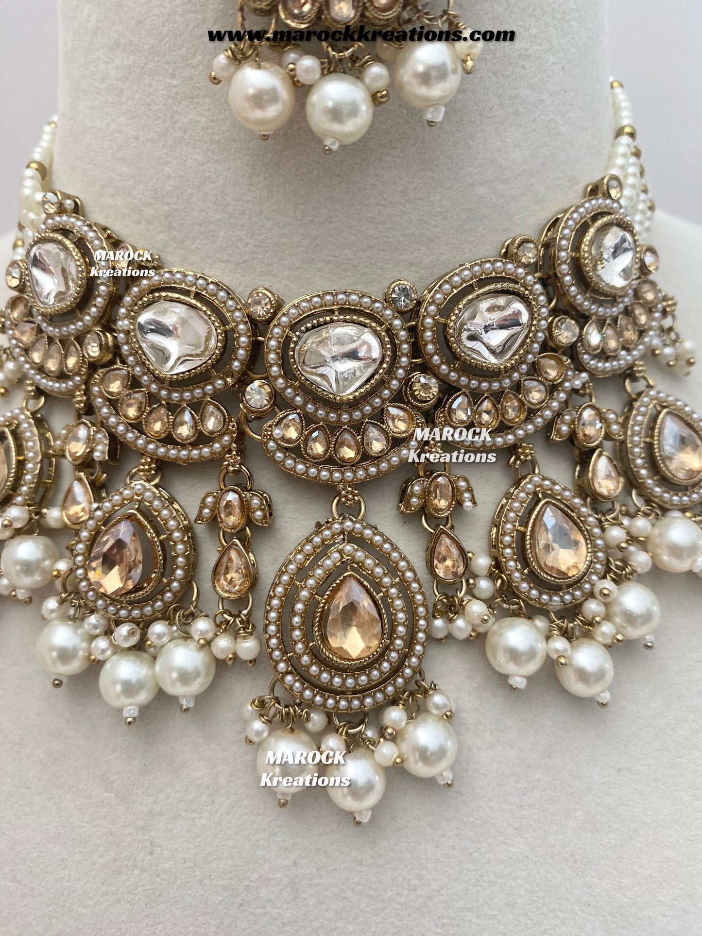 Saavni Antique Gold Polki Choker set